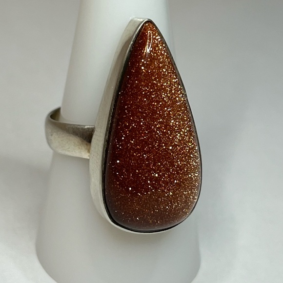 Sparkling Sandstone Gemstone Ring in 925 Silver - Picture 4 of 12